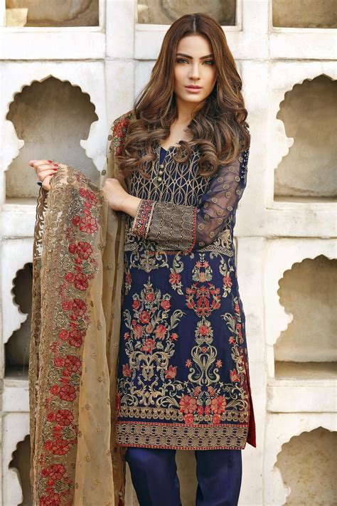 replica clothing suppliers in karachi|master replica dresses online.